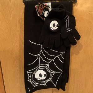 Nightmare Before Christmas Scarf/Gloves NWT